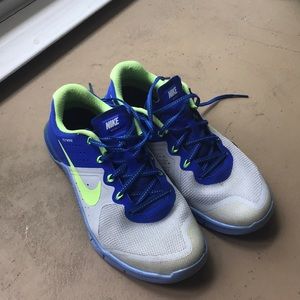 Womens Nike Metcon2 size 8